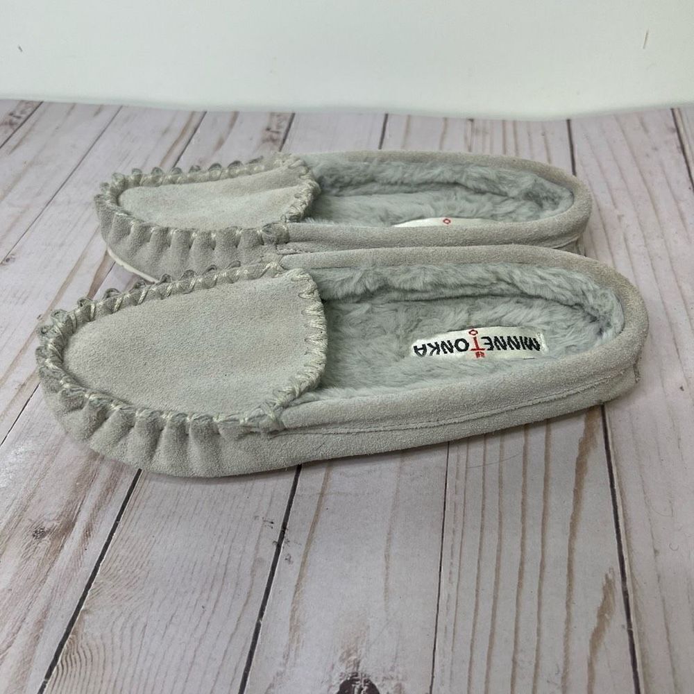 Minnetonka Gray Suede Leather Mocassin Slippers